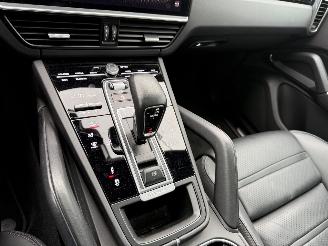 Porsche Cayenne Coupé 3.0 E-Hybrid picture 22