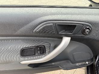 Ford Fiesta 1.4 Trend picture 13