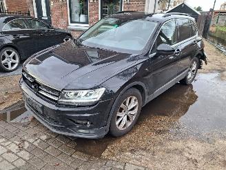 Voiture accidenté Volkswagen Tiguan 1.4 TSI comfort line 2018/10