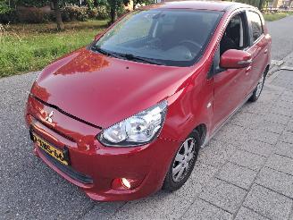 skadebil auto Mitsubishi Space-star 1.2 instyle autmaat 2014/9