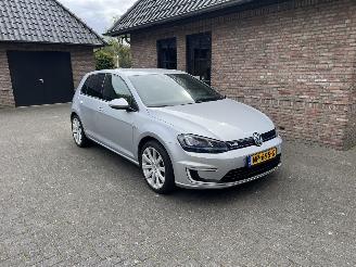 skadebil auto Volkswagen e-Golf  2015/10