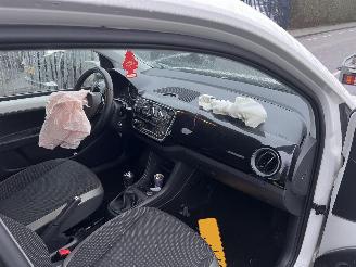 Volkswagen Up! High-Up picture 9