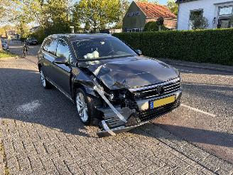 Schadeauto Volkswagen Passat 1.4 TSI GTE Variant Connected Series Plus   NL AUTO 2016/12