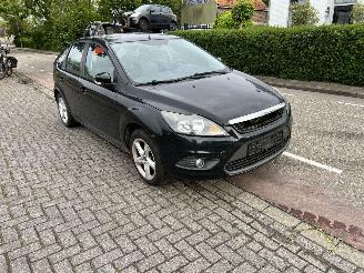 Purkuautot passenger cars Ford Focus 1.6-16V 2011/3