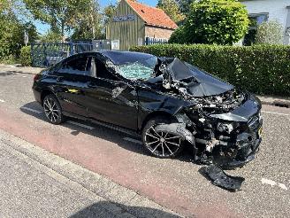 Vaurioauto  passenger cars Mercedes Cla-klasse 180 2016/8