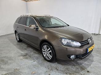 Damaged car Volkswagen Golf Variant 1.2 TSI Highl. Bl.M 2010/10