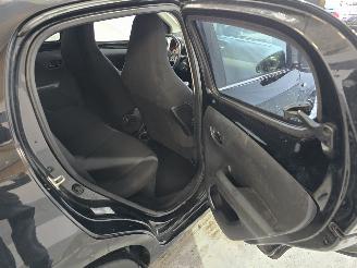 Peugeot 108 1.2 VTi Allure picture 20