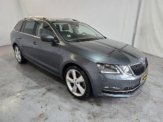 Coche accidentado Skoda Octavia 1.0 TSI Greentech Style Business 2018/4