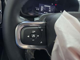 Volvo EX40 Single Motor Extended Range Plus 82 kWh picture 30