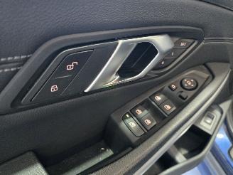 BMW 3-serie 318 i picture 32
