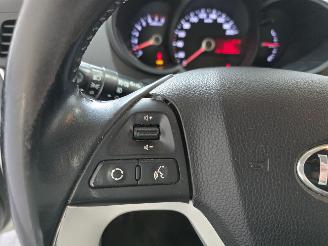 Kia Picanto 1.2 CVVT ISG Super Pack picture 23