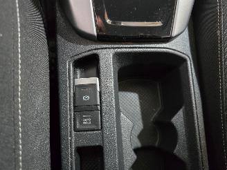 Volkswagen T-Roc 1.0 TSI Life Bns picture 36
