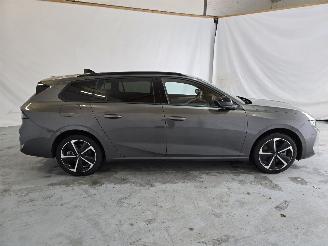 Opel Astra SPORTS TOURER 1.6 T. PHEV Edition picture 8