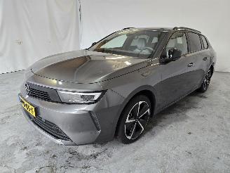 Opel Astra SPORTS TOURER 1.6 T. PHEV Edition picture 3