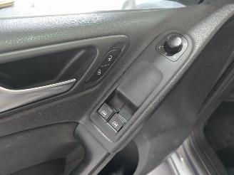Volkswagen Golf 1.4 Easyline picture 24