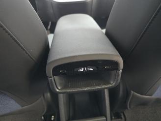 Volvo EX30 Single Motor Extended Range Plus 69 kWh picture 33