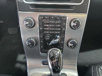 Volvo V-60 2.4 D6 AWD Plug-In Hybrid Summum picture 30