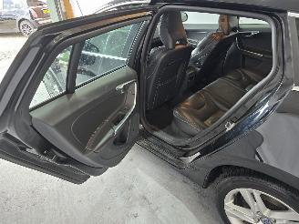 Volvo V-60 2.4 D6 AWD Plug-In Hybrid Summum picture 18