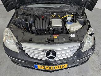 Mercedes B-klasse 150 picture 13