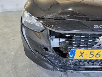 Peugeot 208 1.2 PureTech 75 Active picture 11