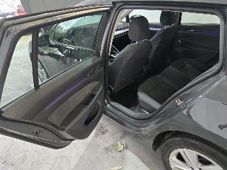 Volkswagen Golf 1.5 TSI Life Business picture 19