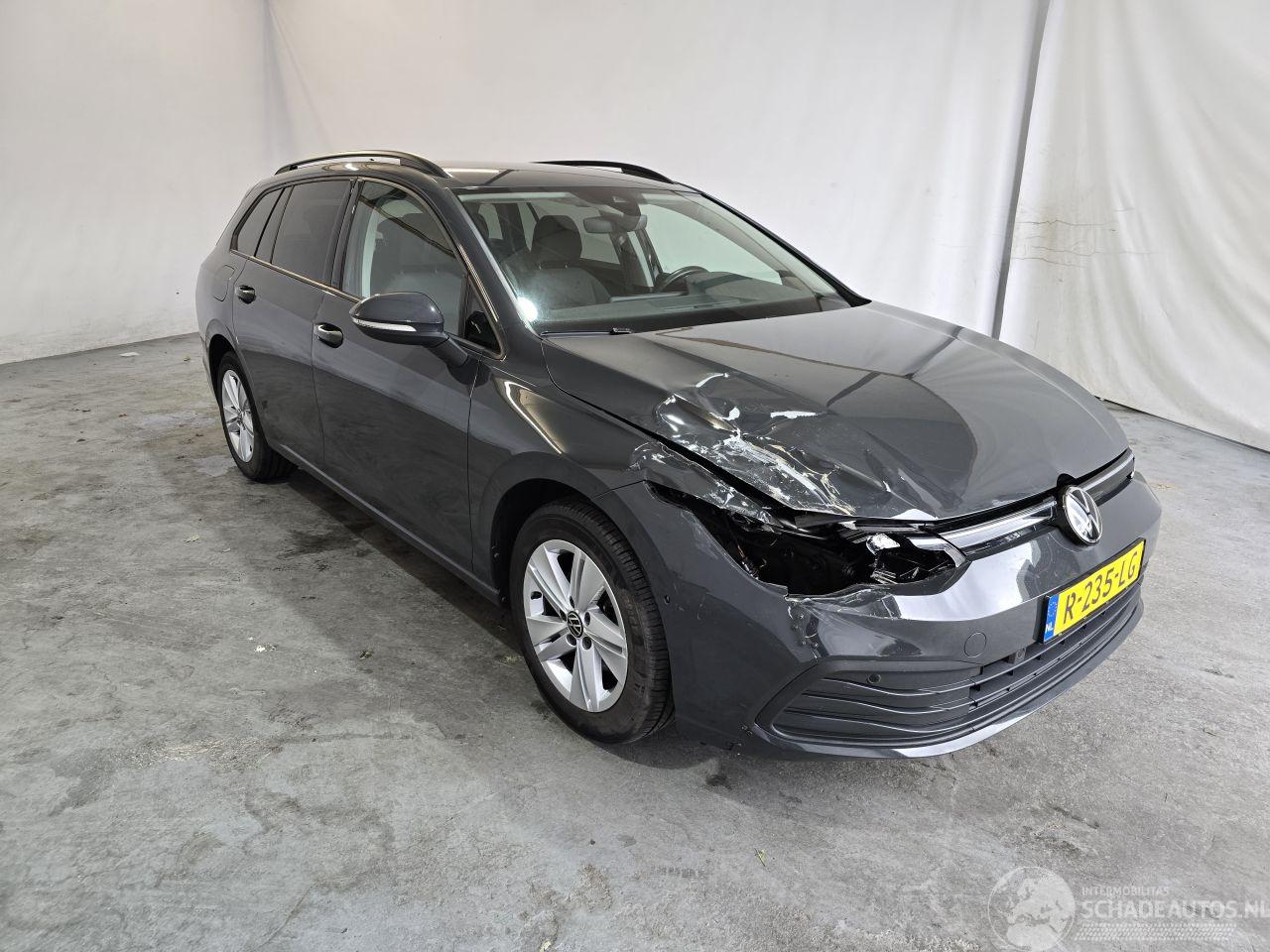 Volkswagen Golf 1.5 TSI Life Business