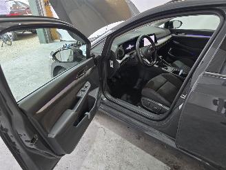 Volkswagen Golf 1.5 TSI Life Business picture 20