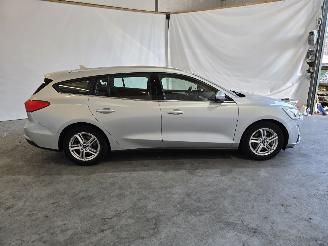 Ford Focus 1.0 EcoBoost Titanium Business picture 8