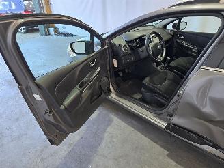 Renault Clio 0.9 TCe Night&Day picture 19