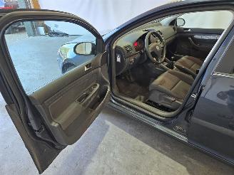 Volkswagen Golf 1.6 FSI Trendline picture 18