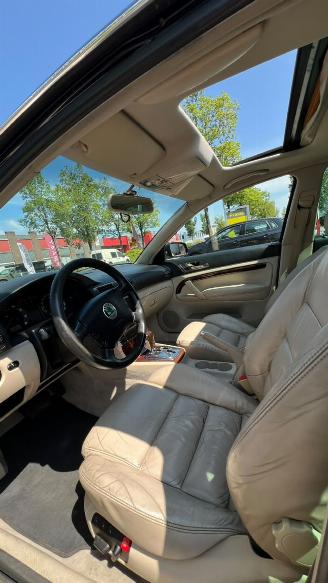 Skoda Superb 2.8 V6 Elegance picture 14