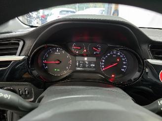 Opel Corsa 1.2 Edition picture 31