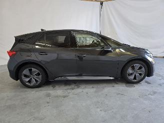 Cupra Born Essential 62 kWh picture 8