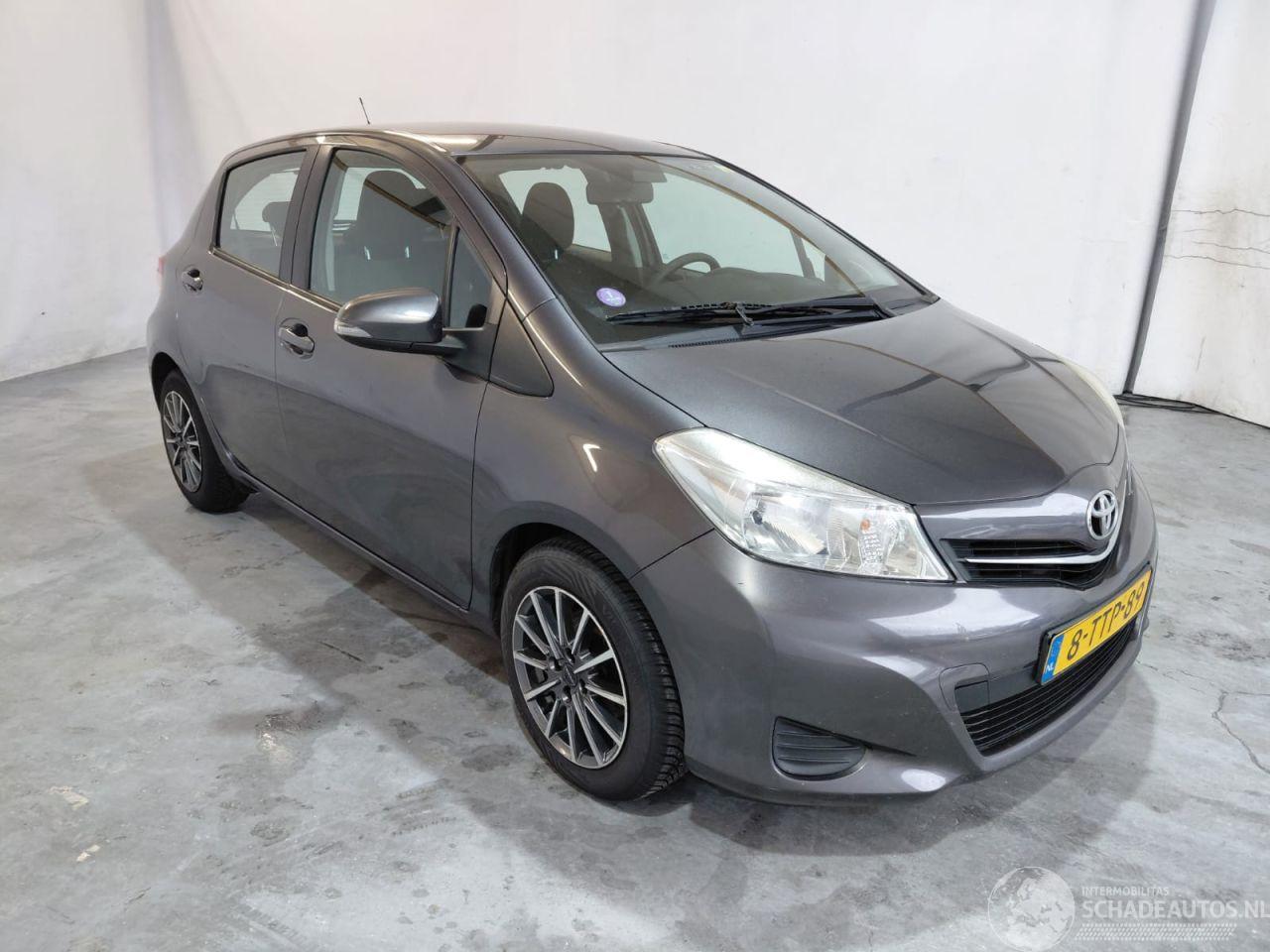 Toyota Yaris 1.3 VVT-i Now