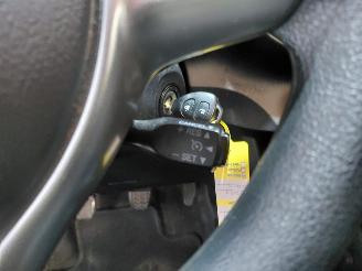 Toyota Yaris 1.3 VVT-i Now picture 24