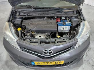 Toyota Yaris 1.3 VVT-i Now picture 9