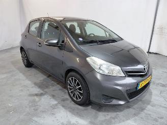 Avarii autoturisme Toyota Yaris 1.3 VVT-i Now 2014/5