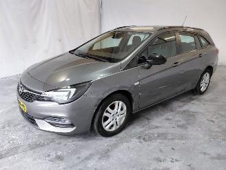 Opel Astra SPORTS TOURER 1.2 Business Edition picture 3