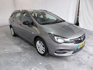 krockskadad bil auto Opel Astra SPORTS TOURER 1.2 Business Edition 2022/2