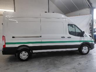 Ford Transit 350 2.0 TDCI L3H2 Trend picture 8