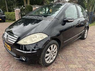 skadebil auto Mercedes A-klasse 200 Avantgarde 2004/10