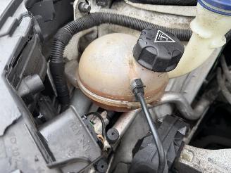 Peugeot 208 1.2 e-VTi Active  automaat picture 14