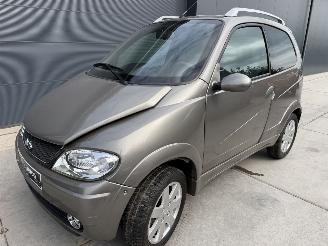 krockskadad bil brommobiel Ligier  X-Too Max Titanium 2006/11