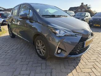 Unfallwagen Toyota Yaris 1.5 Hybrid Executive 2017/12