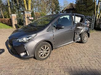 Toyota Yaris 1.5 Hybrid Executive picture 3