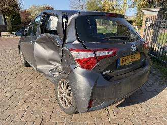 Toyota Yaris 1.5 Hybrid Executive picture 8