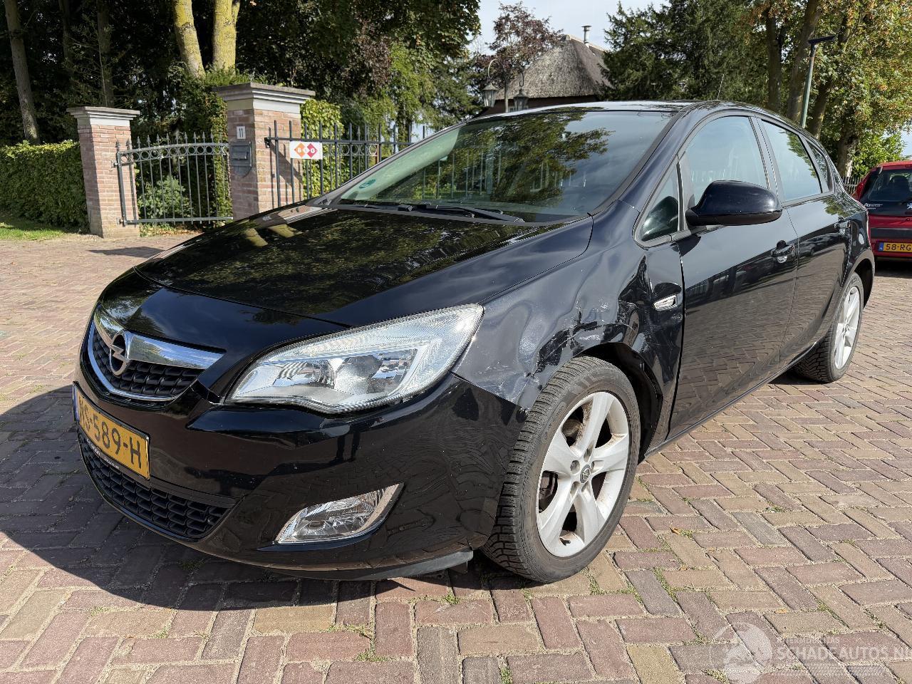 Opel Astra 1.4 Selection