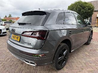 krockskadad bil auto Audi Q5 55 TFSI e quattro Competition 2020/7