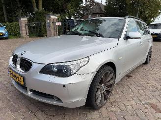 uszkodzony samochody osobowe BMW 5-serie 525xi Business Line 2007/4