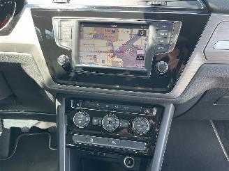 Volkswagen Touran 1.2tsi clima/navi/pdc v+a picture 9